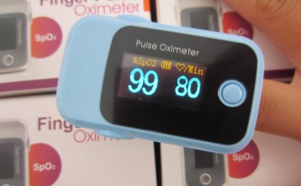 Finger pulse oximeter SPO2 PR
