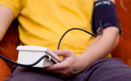 Monitoring blood pressure at home
